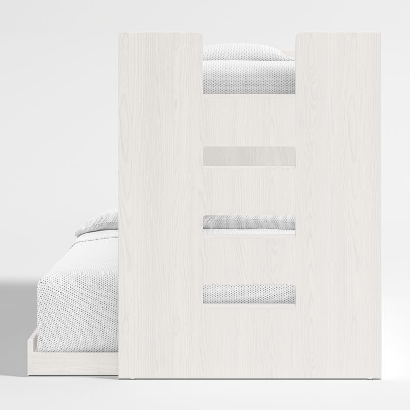 Lit en bois pour enfants avec échelle à gauche