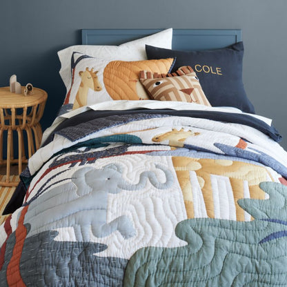 Lit en bois simple pour enfants