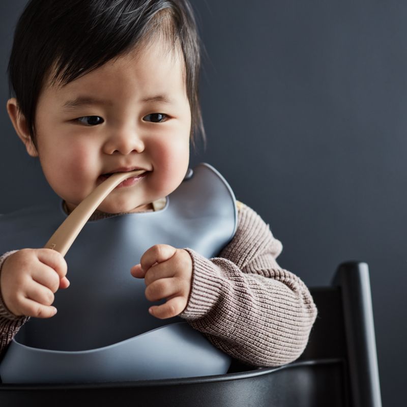 Cuillères en silicone Baby Mushie (lot de 2)