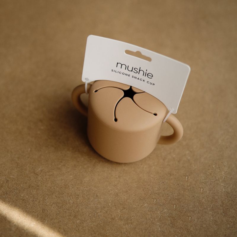 Gobelet à goûter en silicone Baby Mushie